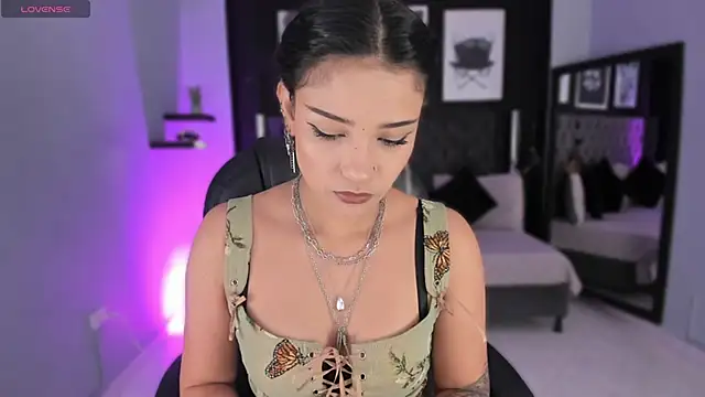 renee shelby  online show from 01/31/26, 08:18