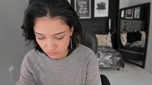 renee shelby  online show from 02/03/26, 08:14