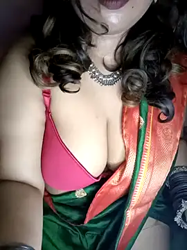 Snapshot of Leo_shreya_888 chatting on 12/03/24, 03:33 Leo shreya 888 online show from 12/03/24, 03:33