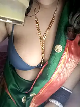 Snapshot of Leo_shreya_888 chatting on 12/21/24, 07:27 Leo shreya 888 online show from 12/21/24, 07:27