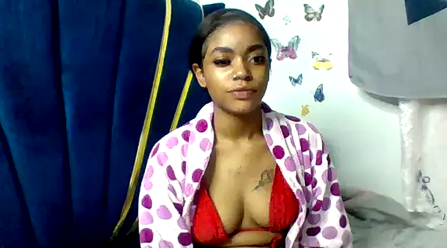 Snapshot of _crystal_princesss chatting on 01/03/25, 01:48 crystal princesss online show from 01/03/25, 01:48