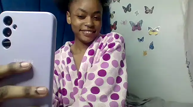 Snapshot of _crystal_princesss chatting on 01/17/25, 11:40 crystal princesss online show from 01/17/25, 11:40