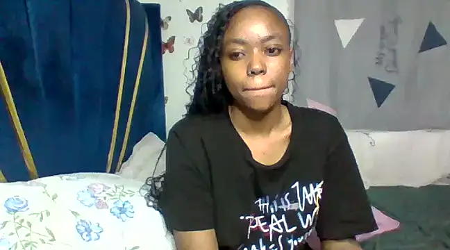 Snapshot of _crystal_princesss chatting on 02/11/25, 04:11 crystal princesss online show from 02/11/25, 04:11