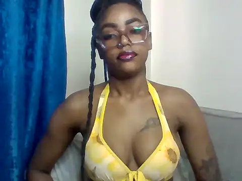 Snapshot of _crystal_princesss chatting on 06/27/26, 06:07 crystal princesss online show from 06/27/26, 06:07