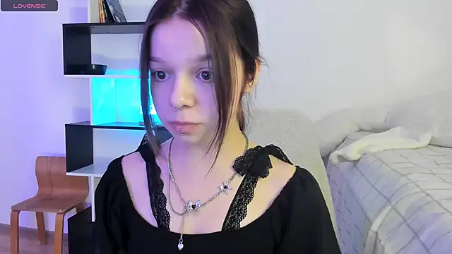 crystal lilith online show from 02/10/25, 08:53