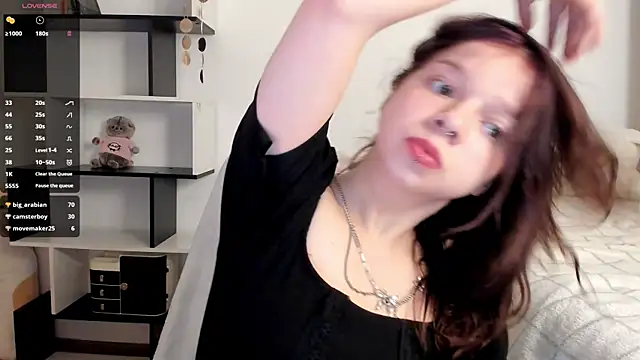 crystal lilith online show from 02/12/25, 10:59