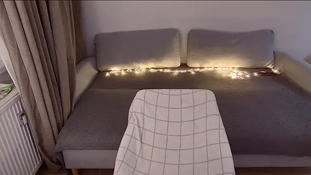 crystal lilith online show from 11/23/25, 02:55