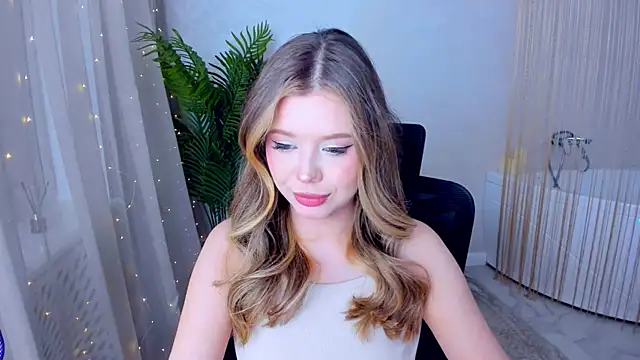 FollowLovee online show from 01/21/25, 07:39