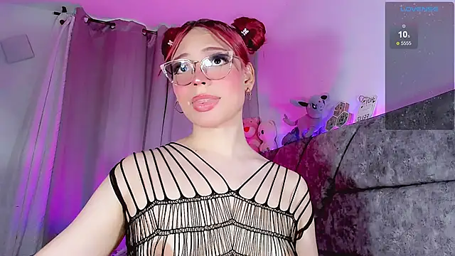 Snapshot of Valentina_Alba chatting on 12/13/25, 10:48 Valentina Alba online show from 12/13/25, 10:48