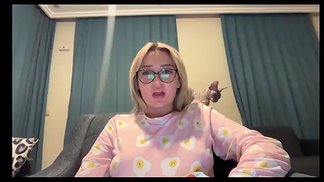 Snapshot of yaprakmericc chatting on 11/22/25, 11:26 yaprakmericc online show from 11/22/25, 11:26