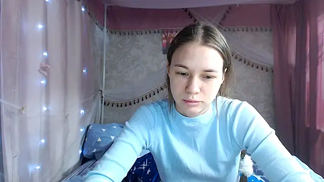 leila bambi  online show from 01/17/26, 10:53