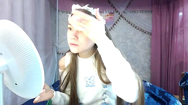 leila bambi  online show from 02/05/26, 10:14