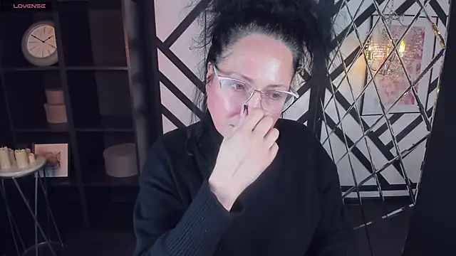 Snapshot of Anita_Muse chatting on 01/17/25, 03:01 Anita Muse online show from 01/17/25, 03:01