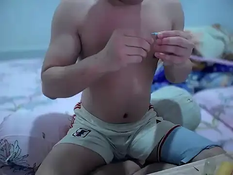 Snapshot of Cloudycockcare chatting on 09/21/25, 09:11 Cloudycockcare online show from 09/21/25, 09:11