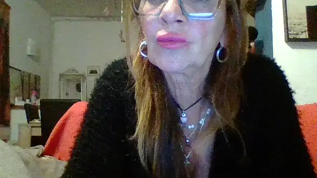 gildamilf online show from 11/16/25, 07:30