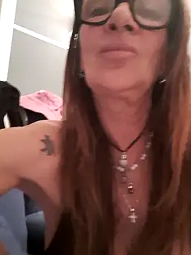 gildamilf online show from 04/14/26, 10:05