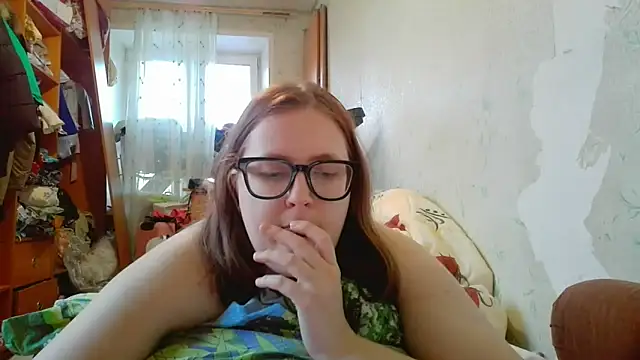 DesireMelissa online show from 12/15/25, 06:50