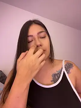 Latina vanessa online show from 02/28/25, 11:56