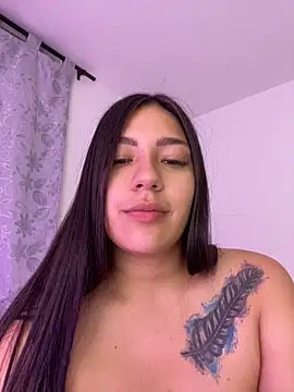 Latina vanessa online show from 03/16/25, 11:36