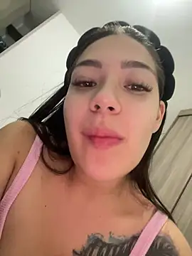 Latina vanessa online show from 10/08/25, 03:48