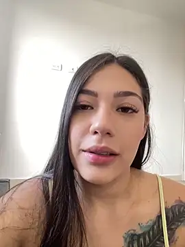 Latina vanessa online show from 10/09/25, 02:15