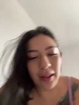 Latina vanessa online show from 11/27/25, 01:02