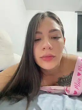 Latina vanessa online show from 12/19/25, 04:30