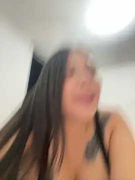 Latina vanessa online show from 12/23/25, 02:31