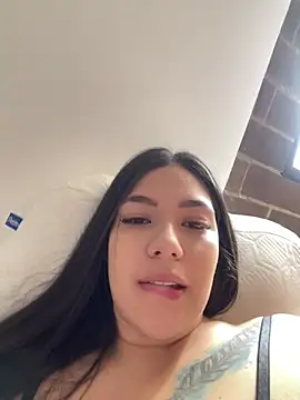 Latina vanessa online show from 03/22/26, 02:53