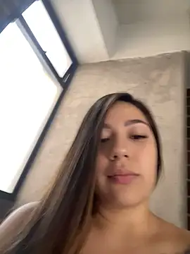 Latina vanessa online show from 07/30/26, 09:25