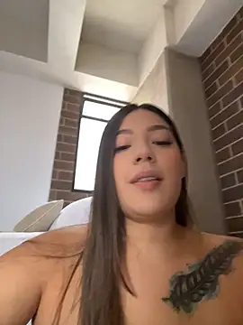 Latina vanessa online show from 08/06/26, 04:09