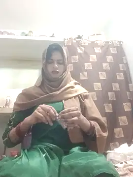 UrvashiRani online show from 04/29/26, 08:37