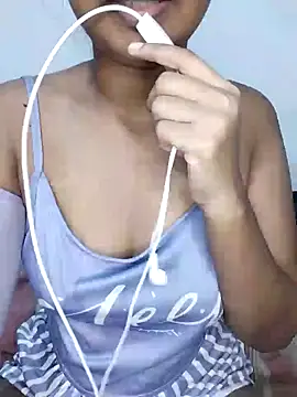 Snapshot of ASHUGIRL_JAY chatting on 01/13/25, 05:44 ASHUGIRL JAY online show from 01/13/25, 05:44