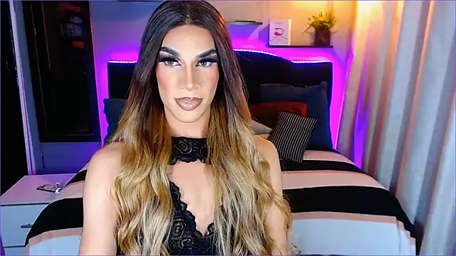 Snapshot of camila_hootie chatting on 01/28/25, 03:04 camila hootie online show from 01/28/25, 03:04