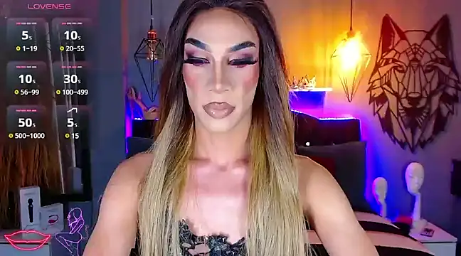 Snapshot of camila_hootie chatting on 02/17/25, 02:31 camila hootie online show from 02/17/25, 02:31