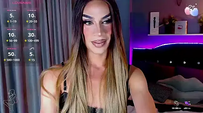 Snapshot of camila_hootie chatting on 02/28/25, 03:15 camila hootie online show from 02/28/25, 03:15