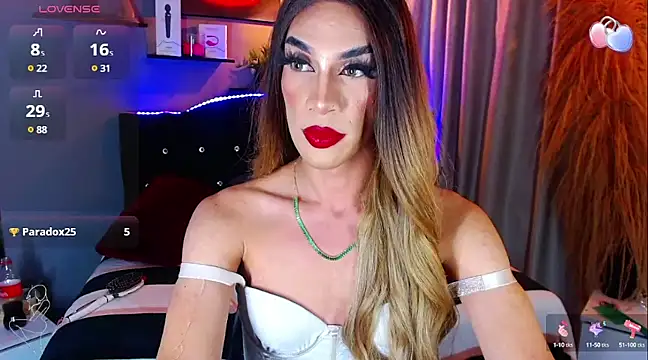 Snapshot of camila_hootie chatting on 03/19/25, 07:18 camila hootie online show from 03/19/25, 07:18