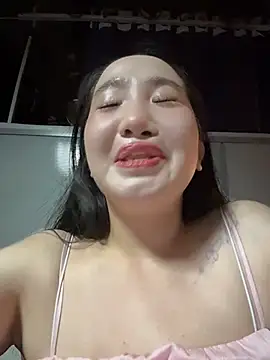 Snapshot of Asianpie_ chatting on 06/28/26, 12:05 Asianpie online show from 06/28/26, 12:05