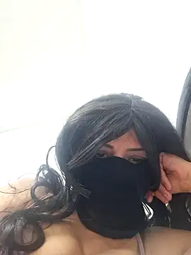 Snapshot of Rozittaa chatting on 12/03/24, 10:07 Rozittaa online show from 12/03/24, 10:07