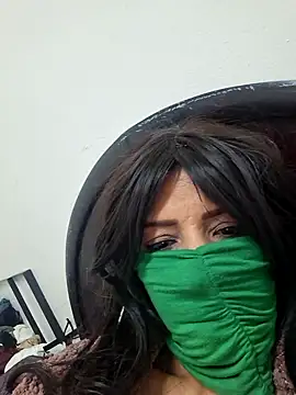 Snapshot of Rozittaa chatting on 12/22/24, 07:52 Rozittaa online show from 12/22/24, 07:52