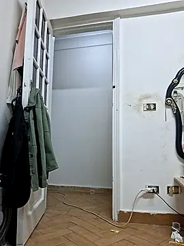 Snapshot of Rozittaa chatting on 11/02/25, 04:53 Rozittaa online show from 11/02/25, 04:53