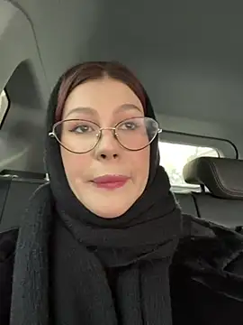 Snapshot of RinaCat chatting on 12/19/24, 05:07 RinaCat online show from 12/19/24, 05:07