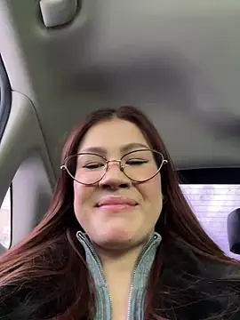 Snapshot of RinaCat chatting on 12/28/24, 05:33 RinaCat online show from 12/28/24, 05:33