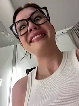 Snapshot of RinaCat chatting on 01/15/25, 08:20 RinaCat online show from 01/15/25, 08:20