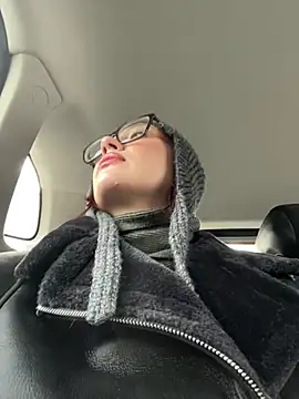 Snapshot of RinaCat chatting on 01/26/25, 05:34 RinaCat online show from 01/26/25, 05:34