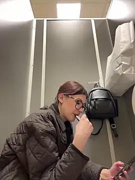 Snapshot of RinaCat chatting on 02/26/25, 08:26 RinaCat online show from 02/26/25, 08:26