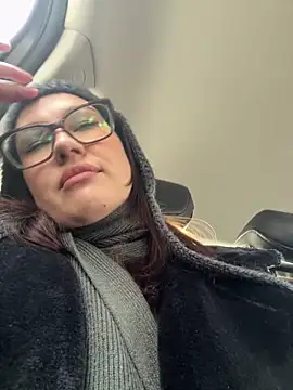 Snapshot of RinaCat chatting on 03/10/25, 05:22 RinaCat online show from 03/10/25, 05:22