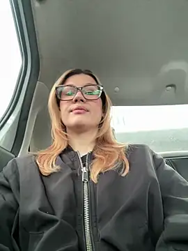 Snapshot of RinaCat chatting on 09/13/25, 04:12 RinaCat online show from 09/13/25, 04:12