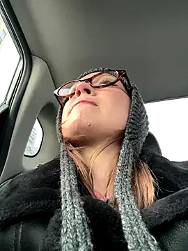 Snapshot of RinaCat chatting on 11/15/25, 05:38 RinaCat online show from 11/15/25, 05:38