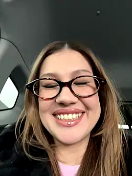 Snapshot of RinaCat chatting on 11/18/25, 05:12 RinaCat online show from 11/18/25, 05:12